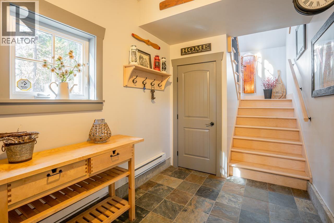 7460 RUFFELL ROAD, Canim Lake