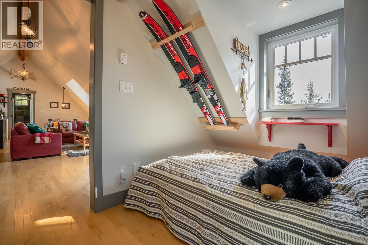 7460 RUFFELL ROAD - 7