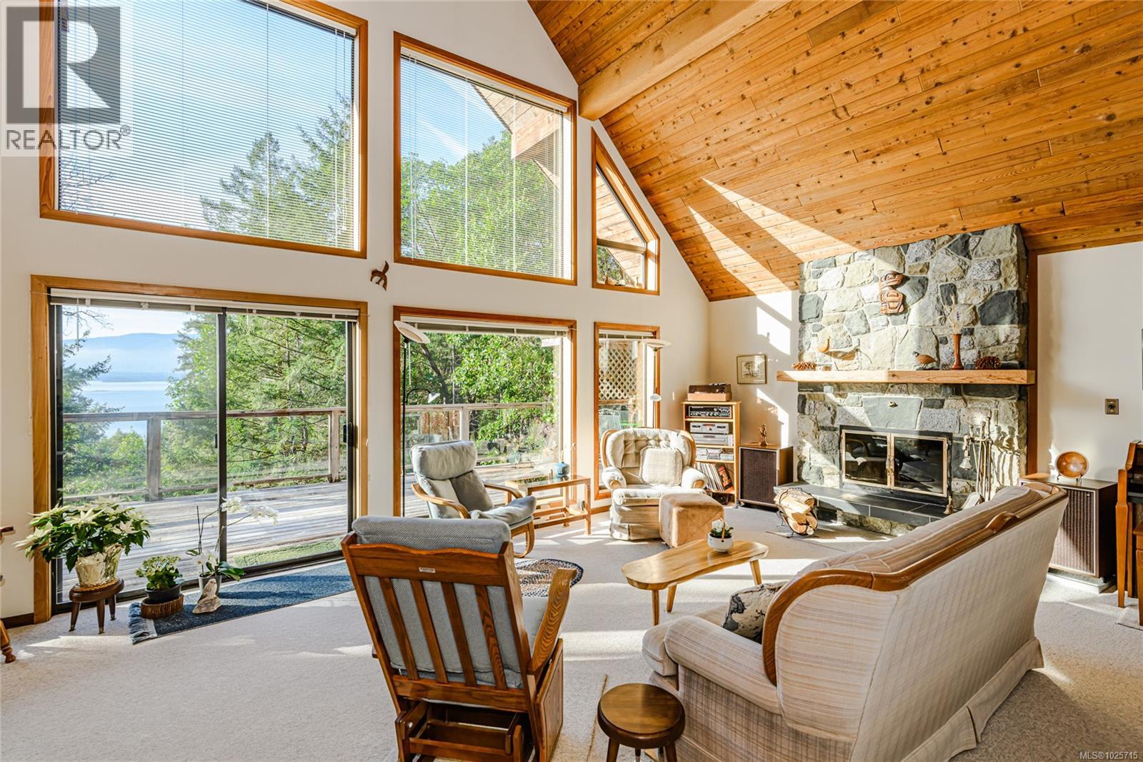 160 West Eagle Dr - Photo 4 of 44, Salt Spring, British Columbia