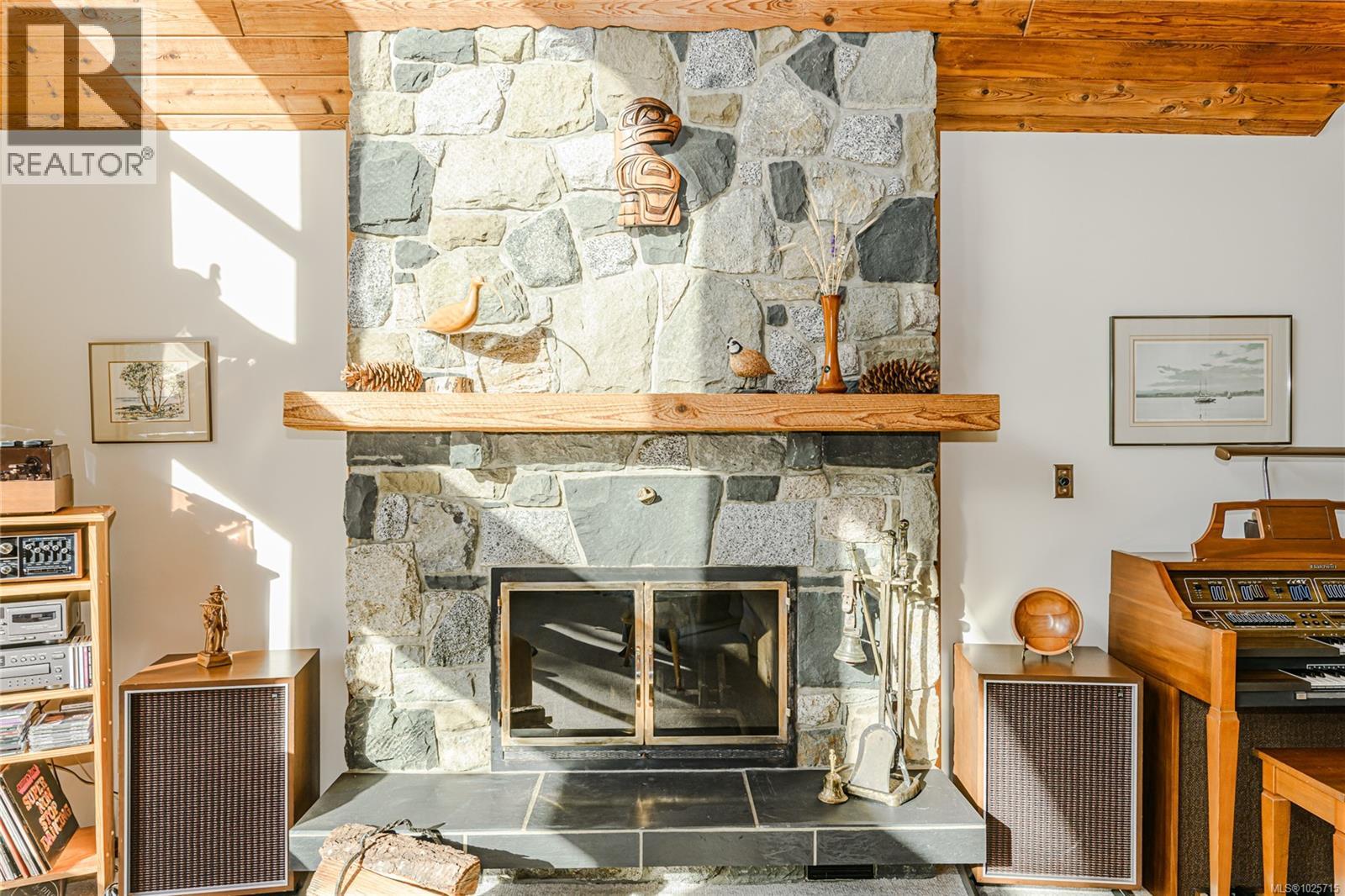 160 West Eagle Dr - Photo 5 of 44, Salt Spring, British Columbia