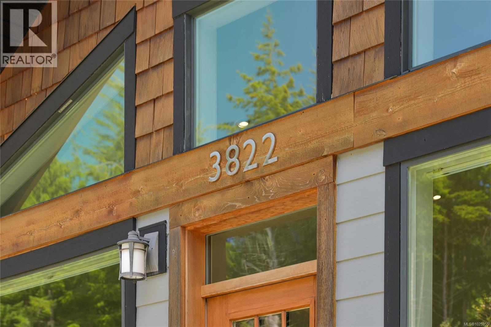  3822 TRAILHEAD Drive, Sooke