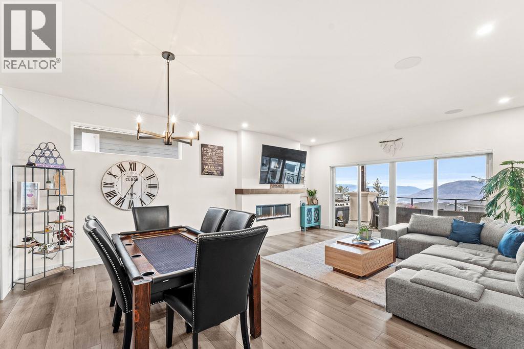 544 EDINBURGH Court, Kamloops