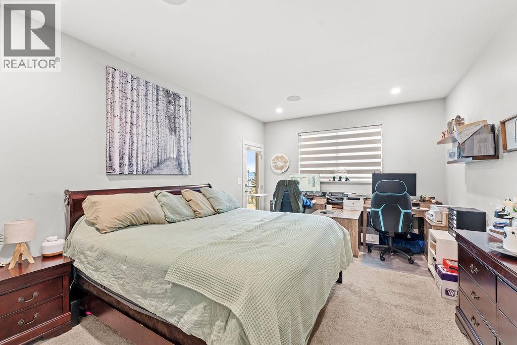 544 EDINBURGH Court, Kamloops