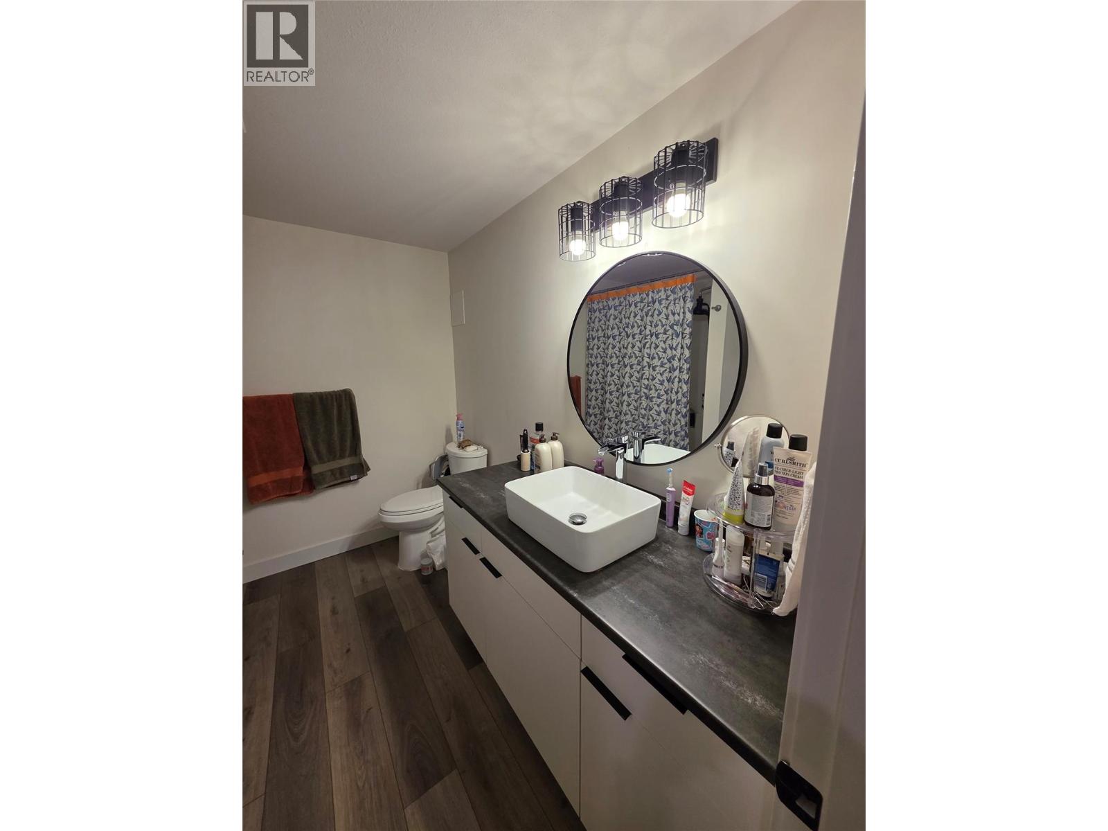 544 EDINBURGH Court, Kamloops