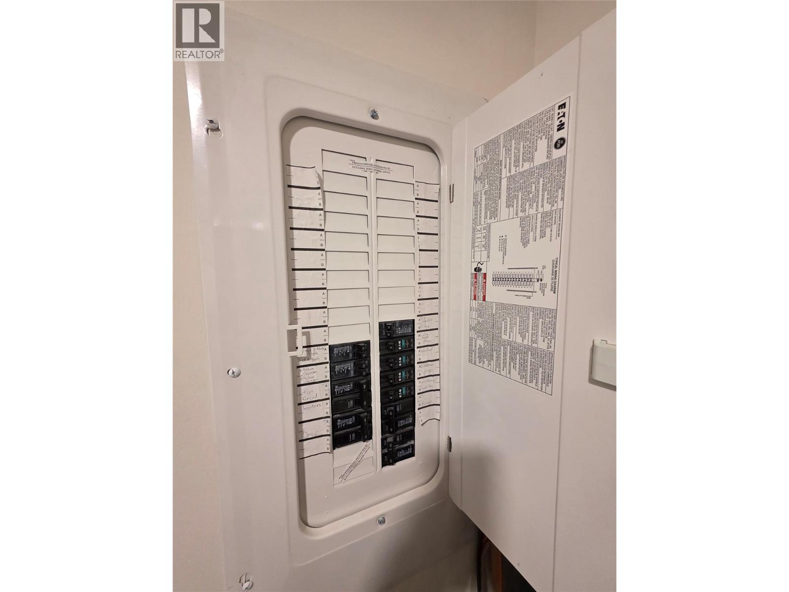 544 EDINBURGH Court, Kamloops