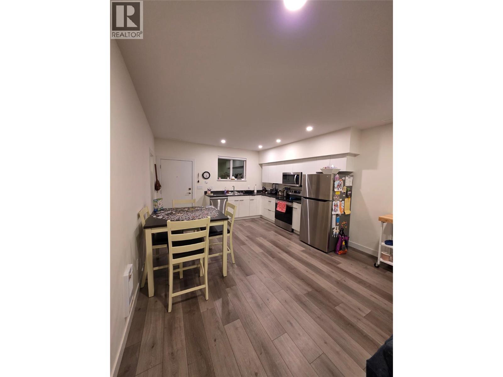 544 EDINBURGH Court, Kamloops