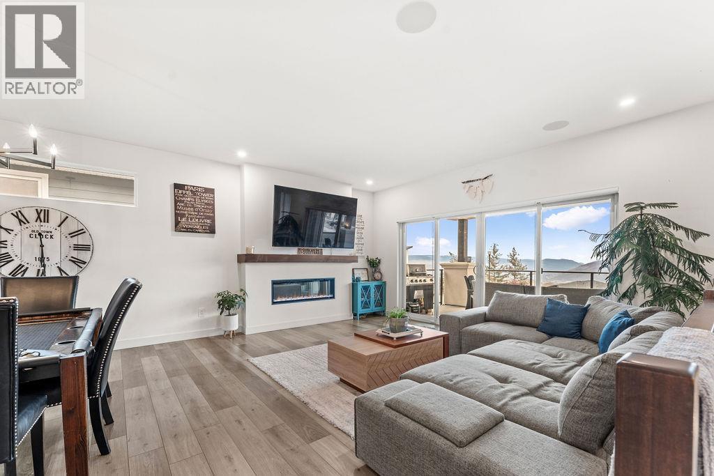 544 EDINBURGH Court, Kamloops