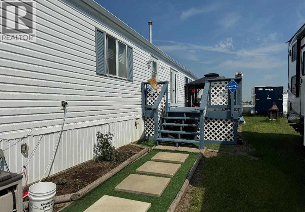 10405 99 Street - Photo 2 of 30, Fairview, Alberta