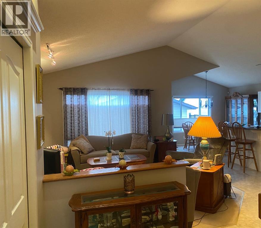 Single Family House 4 Level for Sale in  Prestwick Green SE McKenzie Towne Calgary 