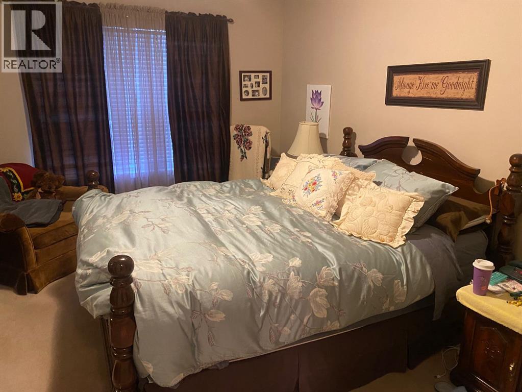 Single Family House 4 Level for Sale in  Prestwick Green SE McKenzie Towne Calgary 