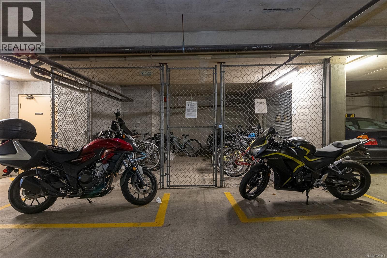 905 1630 Quadra Street, Victoria