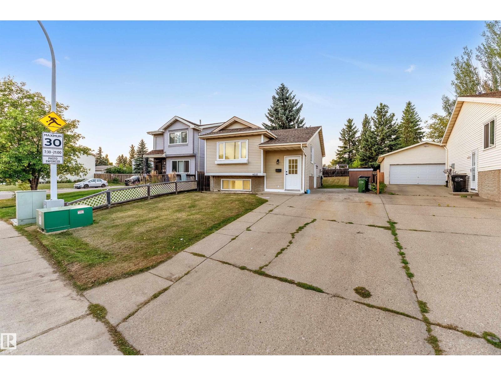 4616 32 AV NW, Edmonton