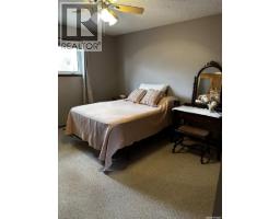 Bedroom - 797 4th Street W, Shaunavon, SK S0N2M0 Photo 11