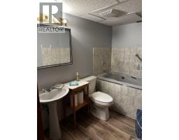 797 4th Street W, Shaunavon, SK S0N2M0 Photo 16