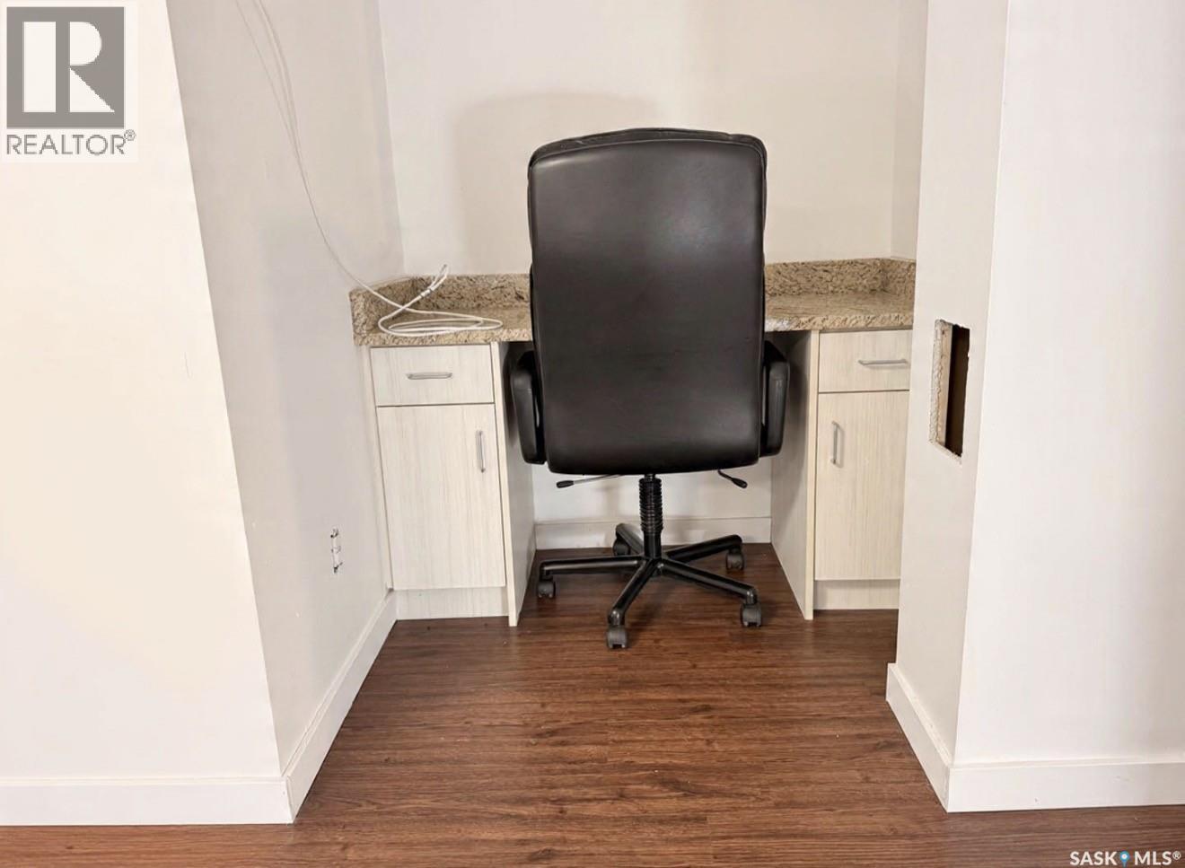 320 HERBERT AVENUE - 16