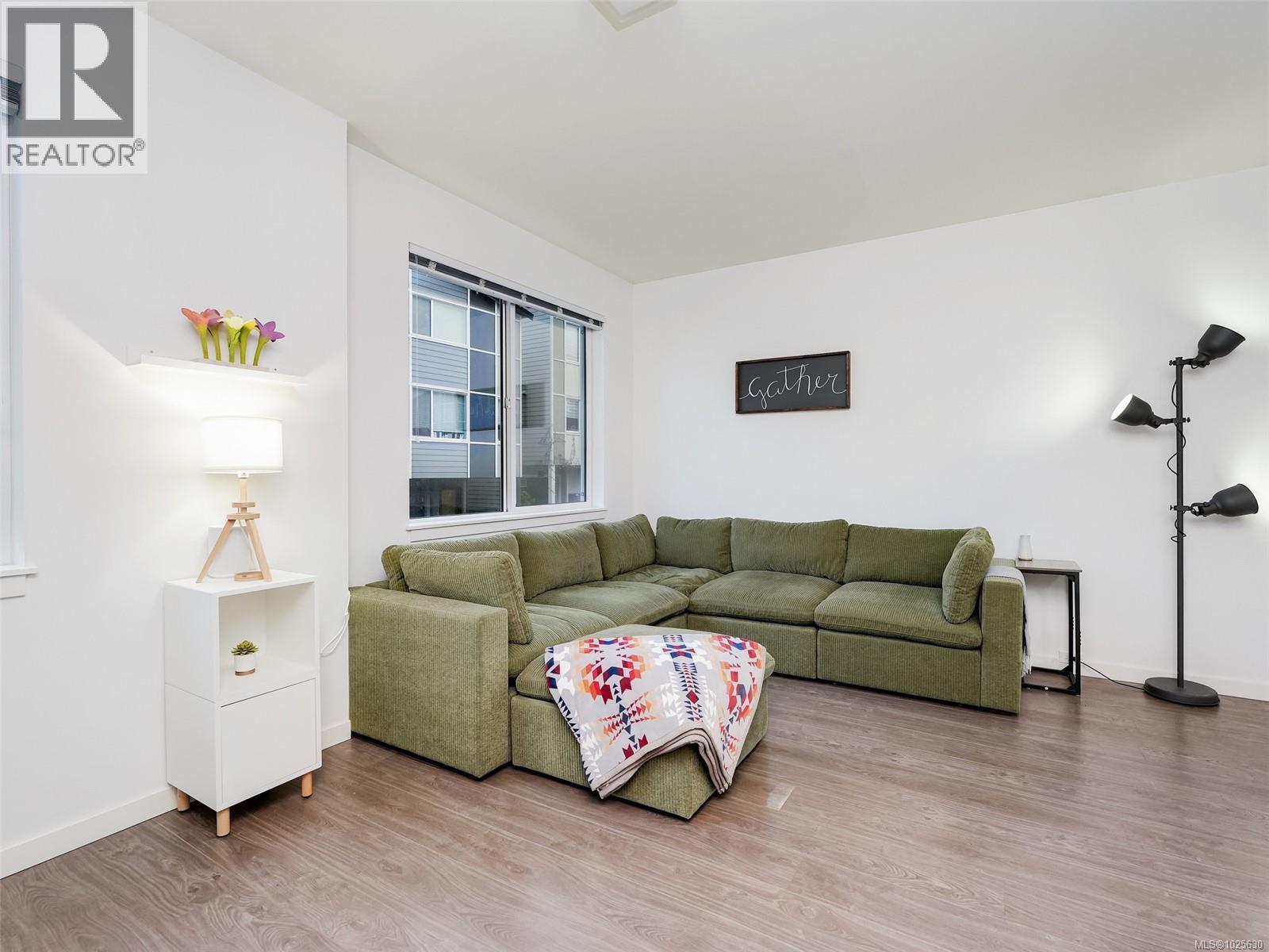  3360 Crossbill Terrace, Langford