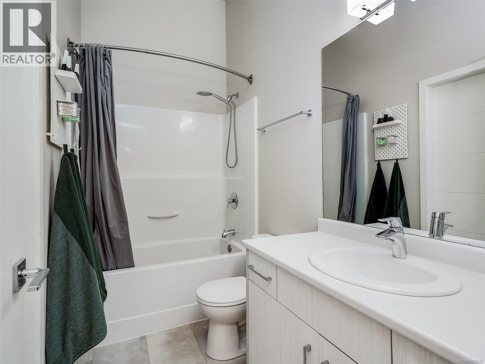  3360 Crossbill Terrace, Langford