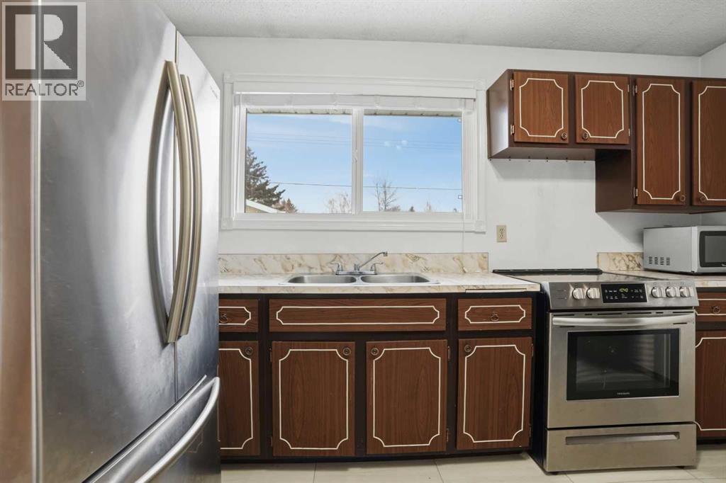 Single Family House Bungalow for Sale in   Avenue SE Forest Heights Calgary 