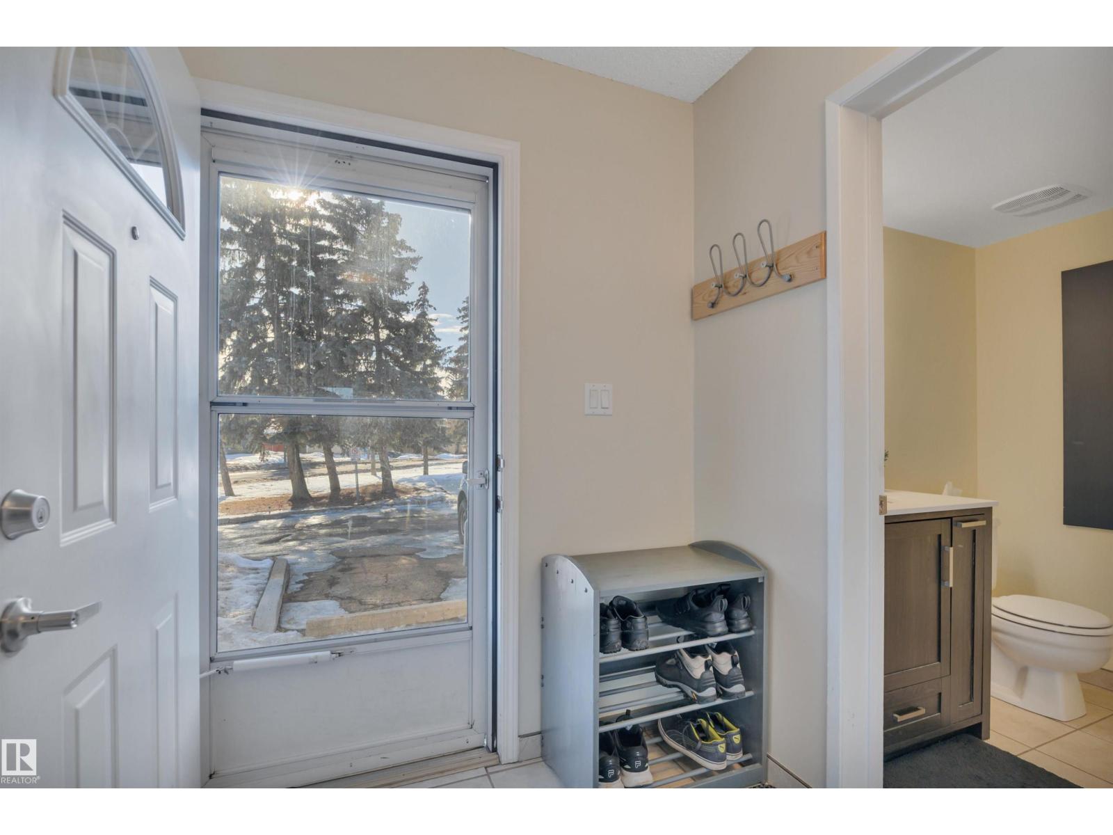 17062 100 ST NW, Edmonton