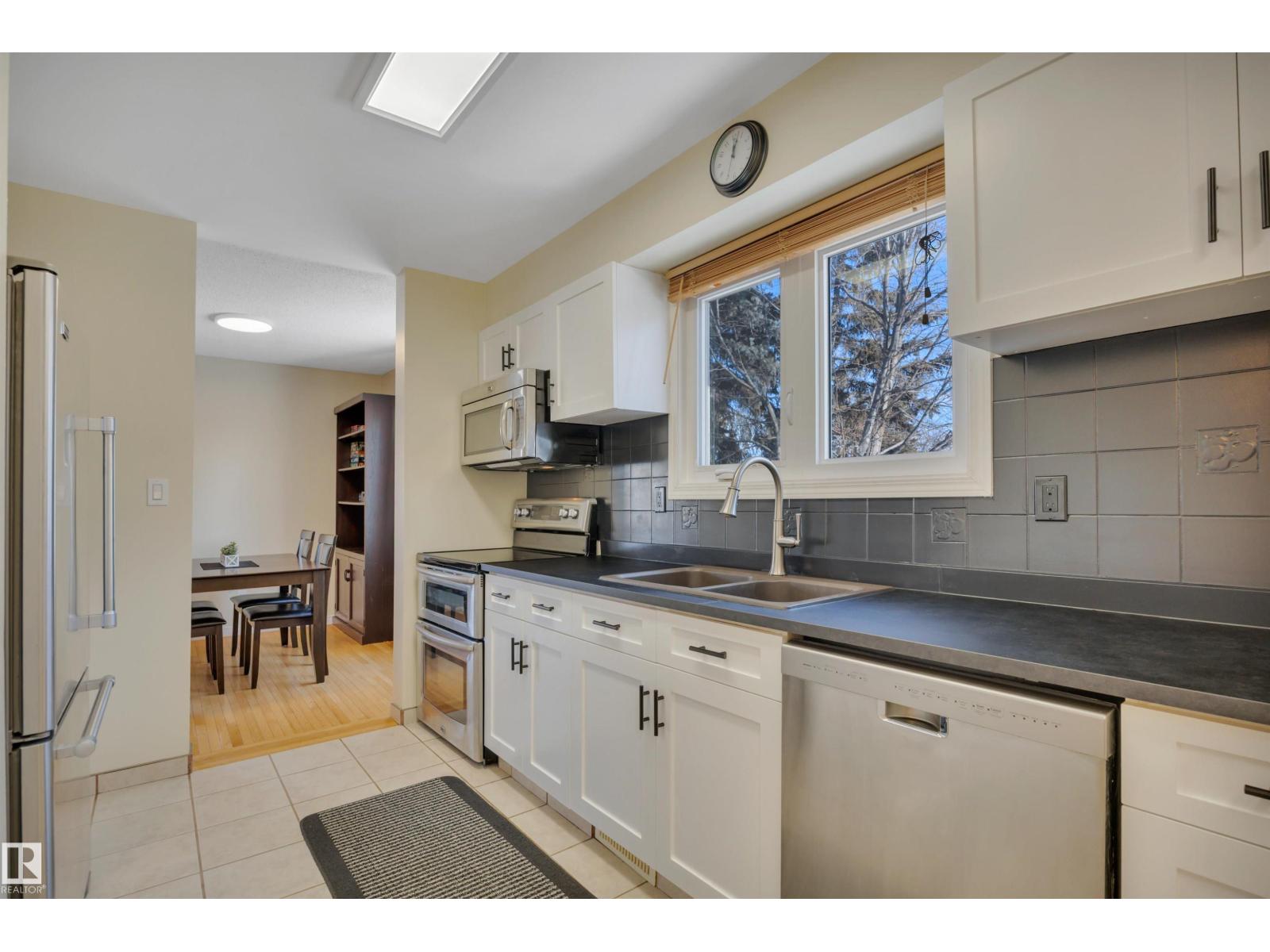 17062 100 ST NW, Edmonton