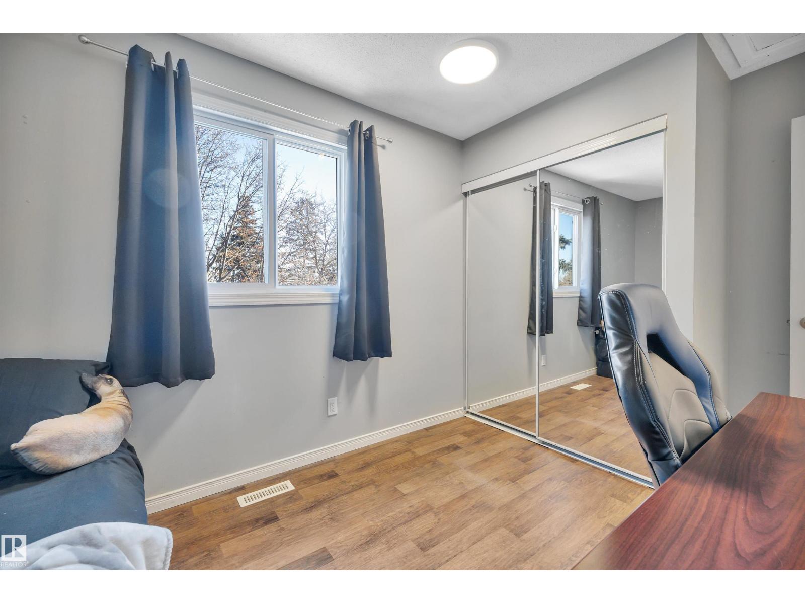 17062 100 ST NW, Edmonton