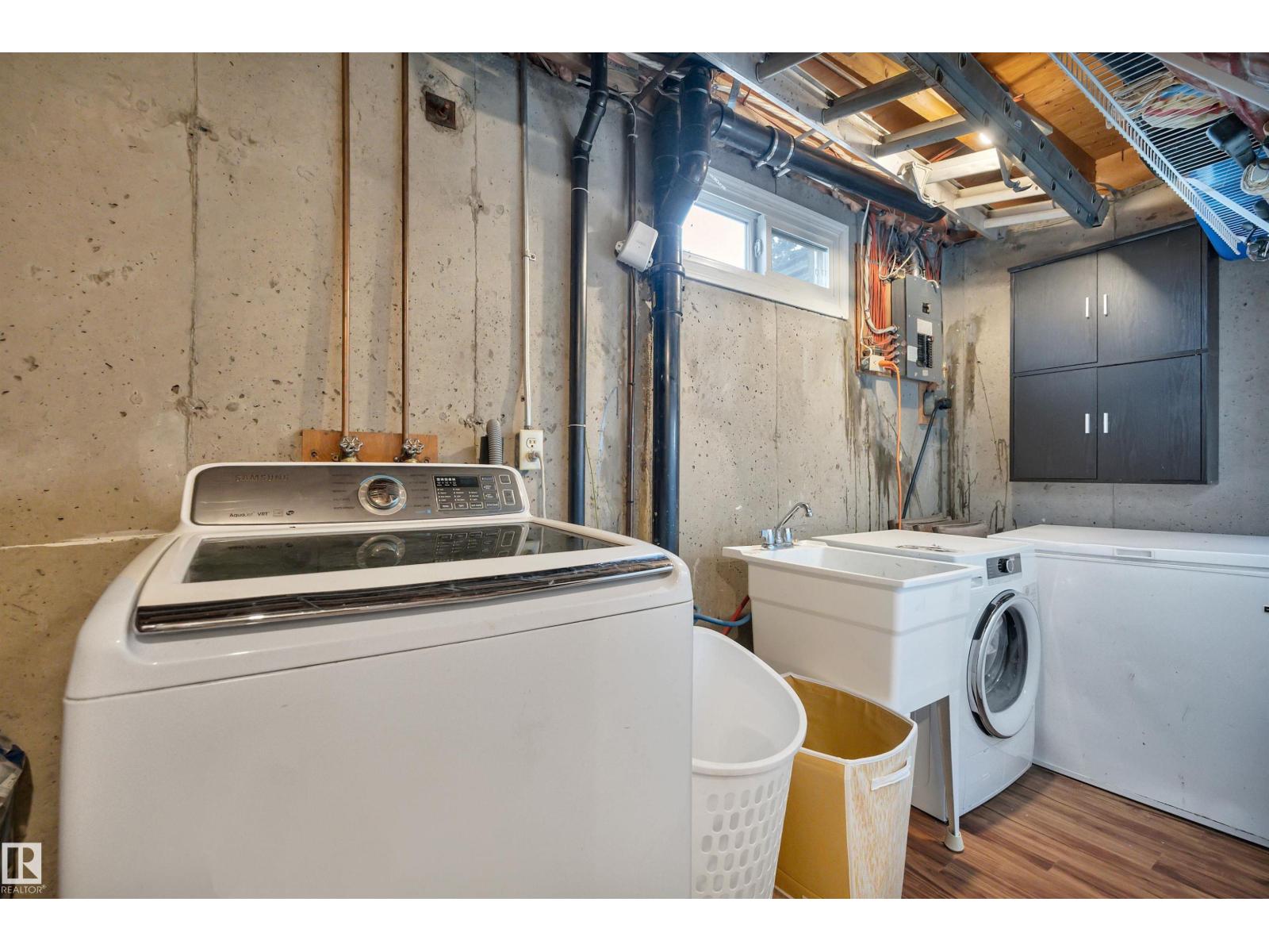 17062 100 ST NW, Edmonton