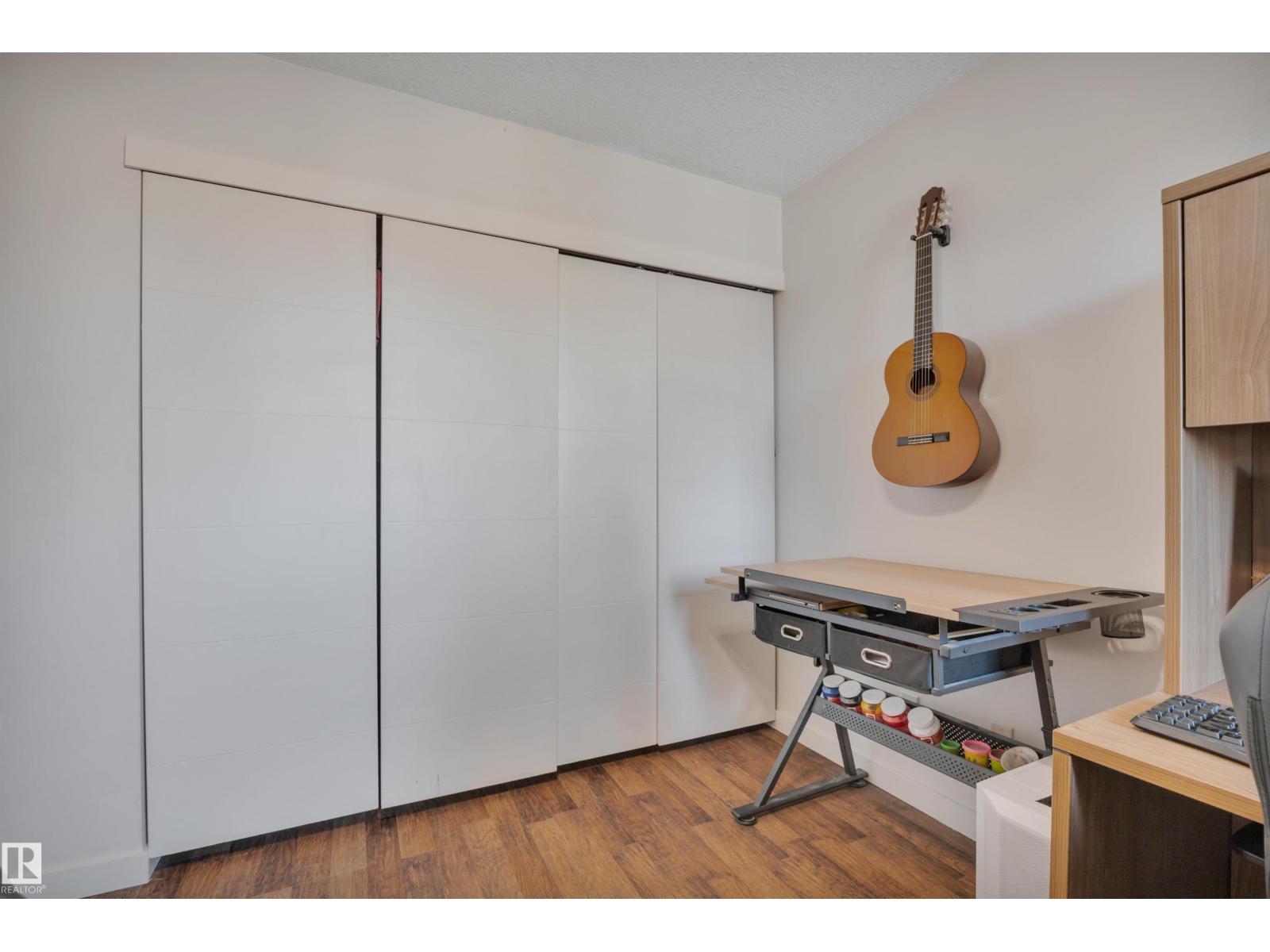 17062 100 ST NW, Edmonton