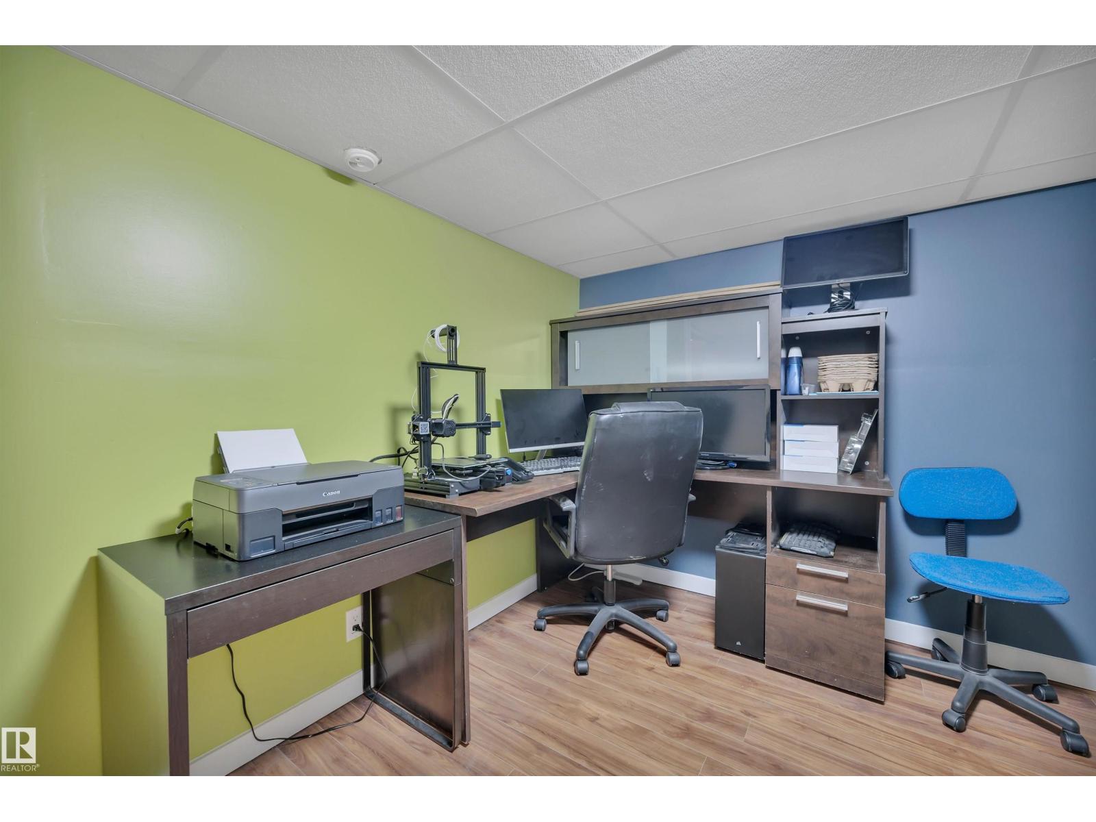 17062 100 ST NW, Edmonton