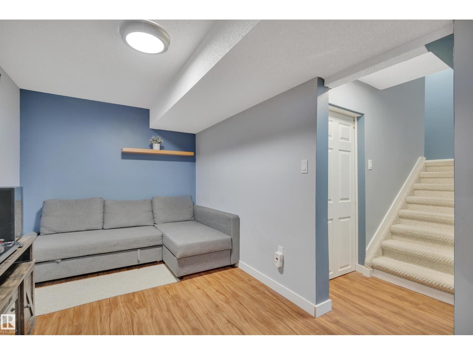 17062 100 ST NW, Edmonton