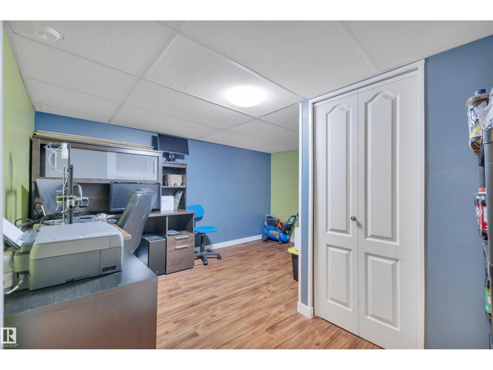 17062 100 ST NW, Edmonton