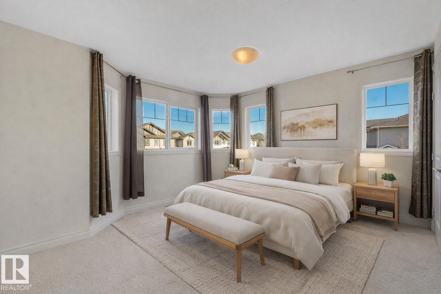 3003 16 AV NW, Edmonton