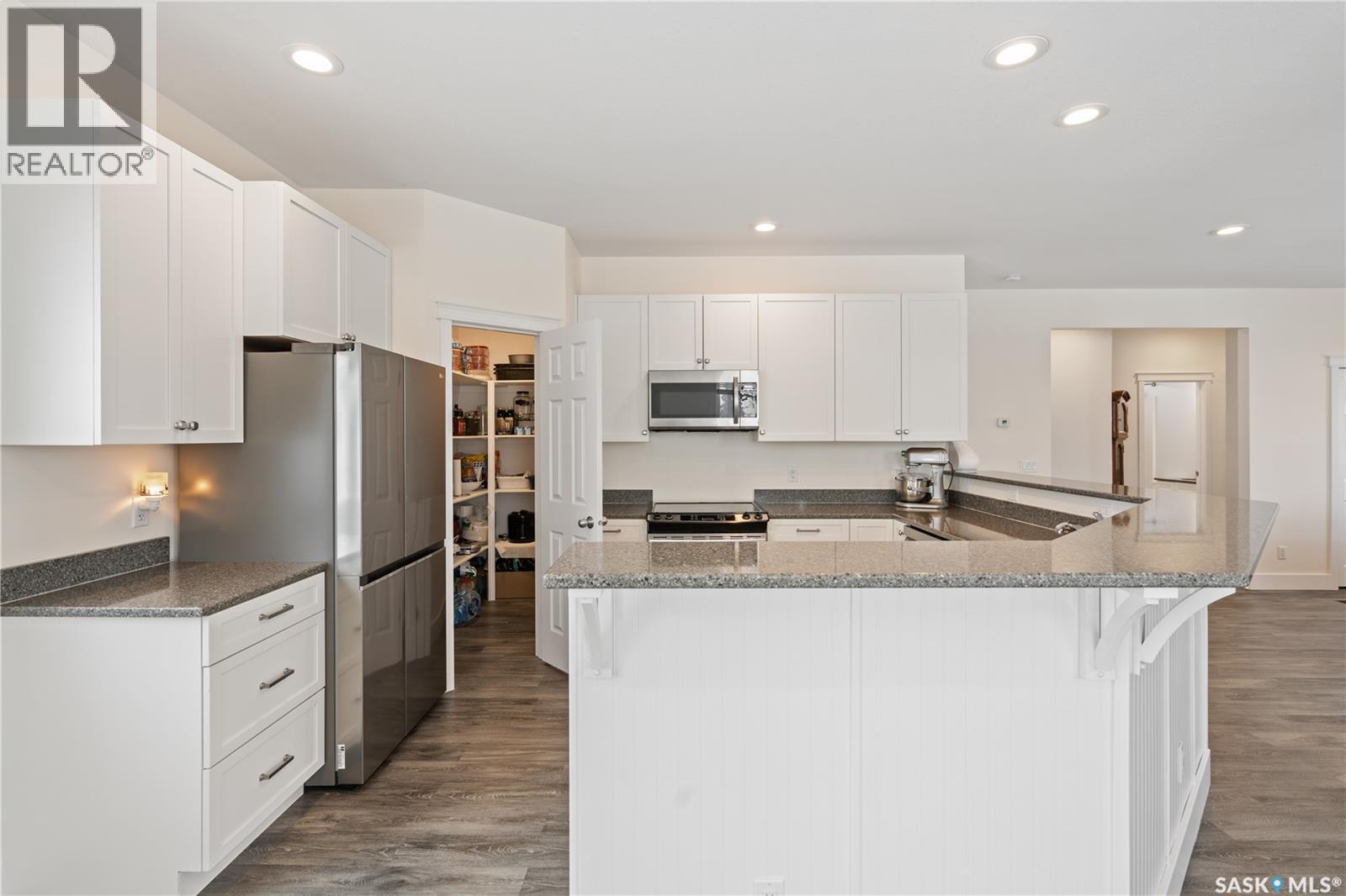 190 1st STREET W - Photo 2 of 35, Pierceland, Saskatchewan