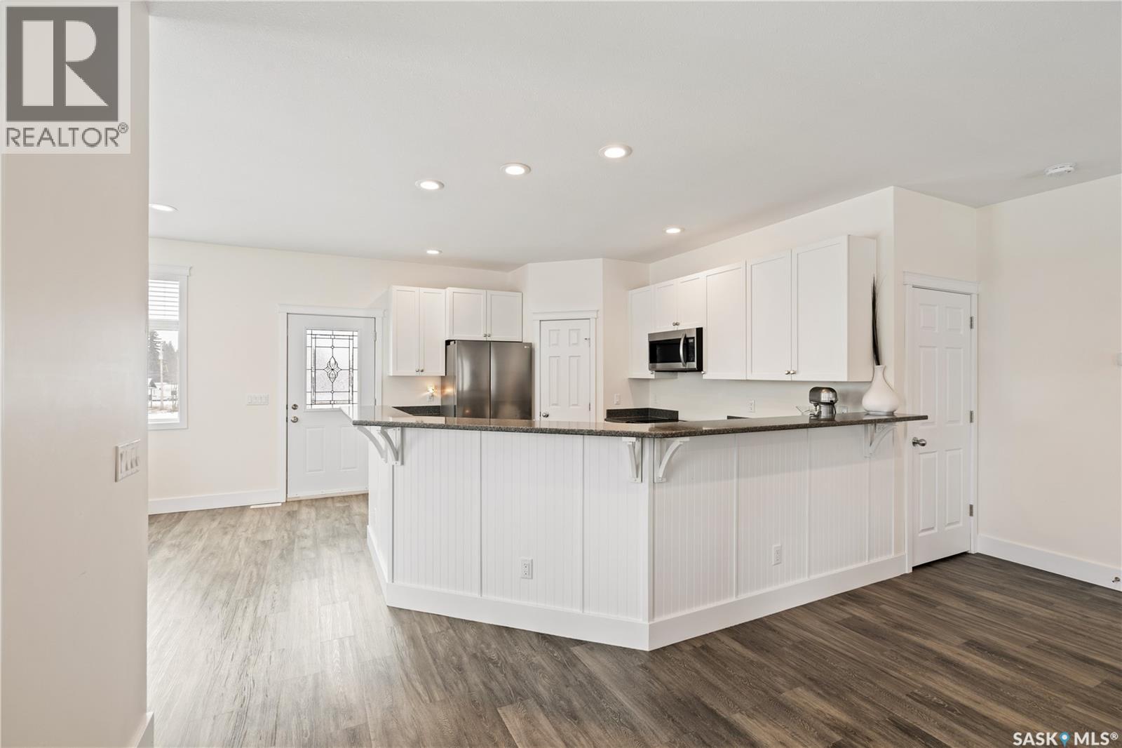 190 1st STREET W - Photo 5 of 35, Pierceland, Saskatchewan