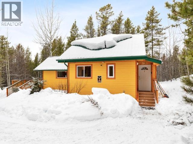22- CROCUS HILL LANE - Photo 2 of 17, Whitehorse North, Yukon