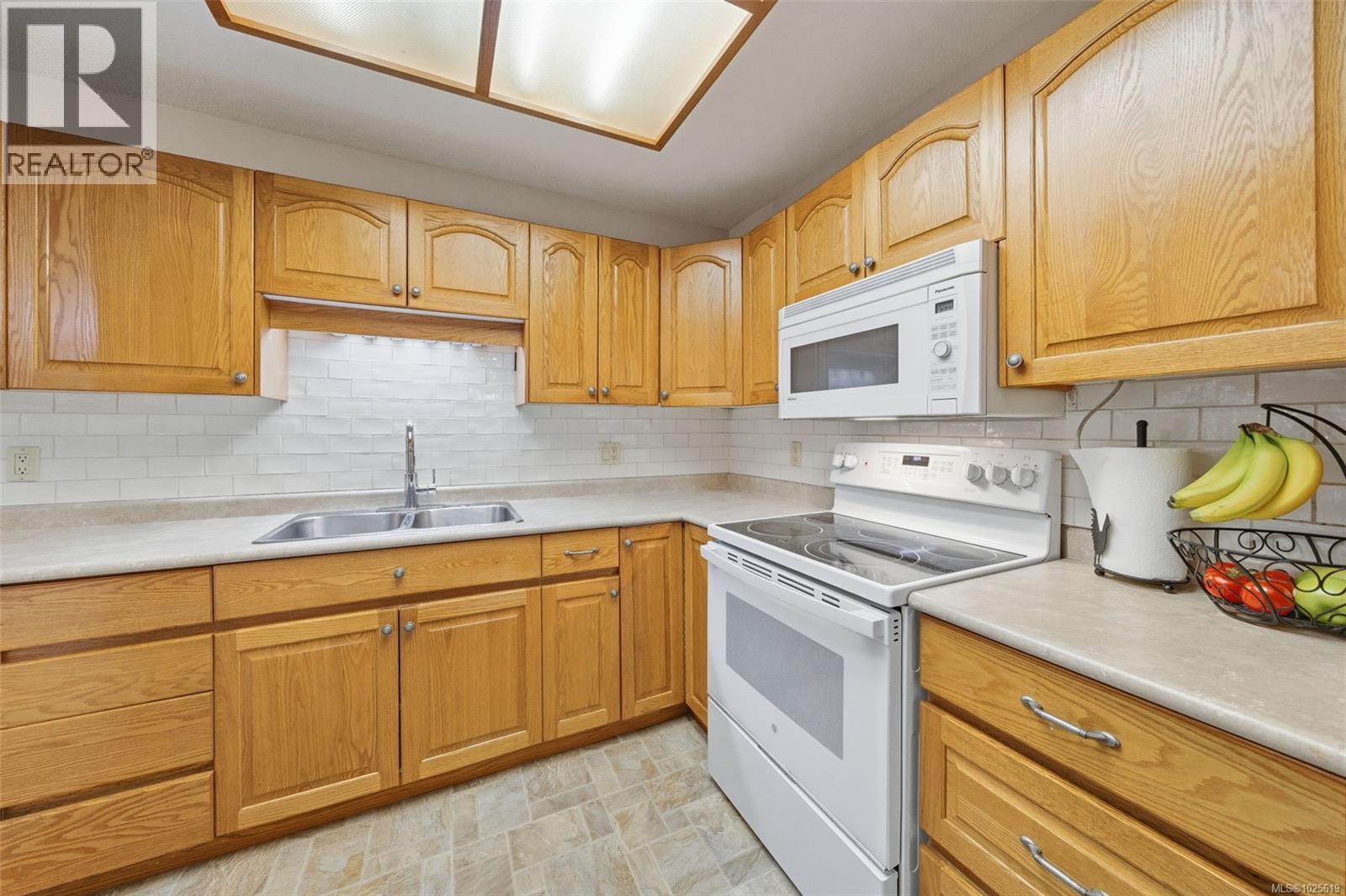 203 Greendale Rd, Lake Cowichan