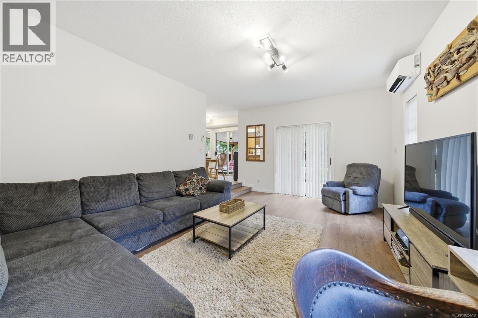 203 Greendale Rd, Lake Cowichan