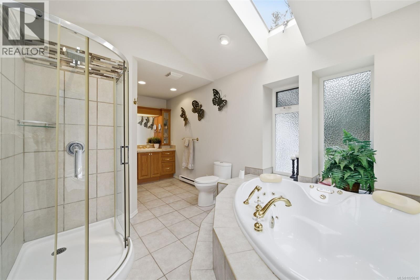 203 Greendale Rd, Lake Cowichan