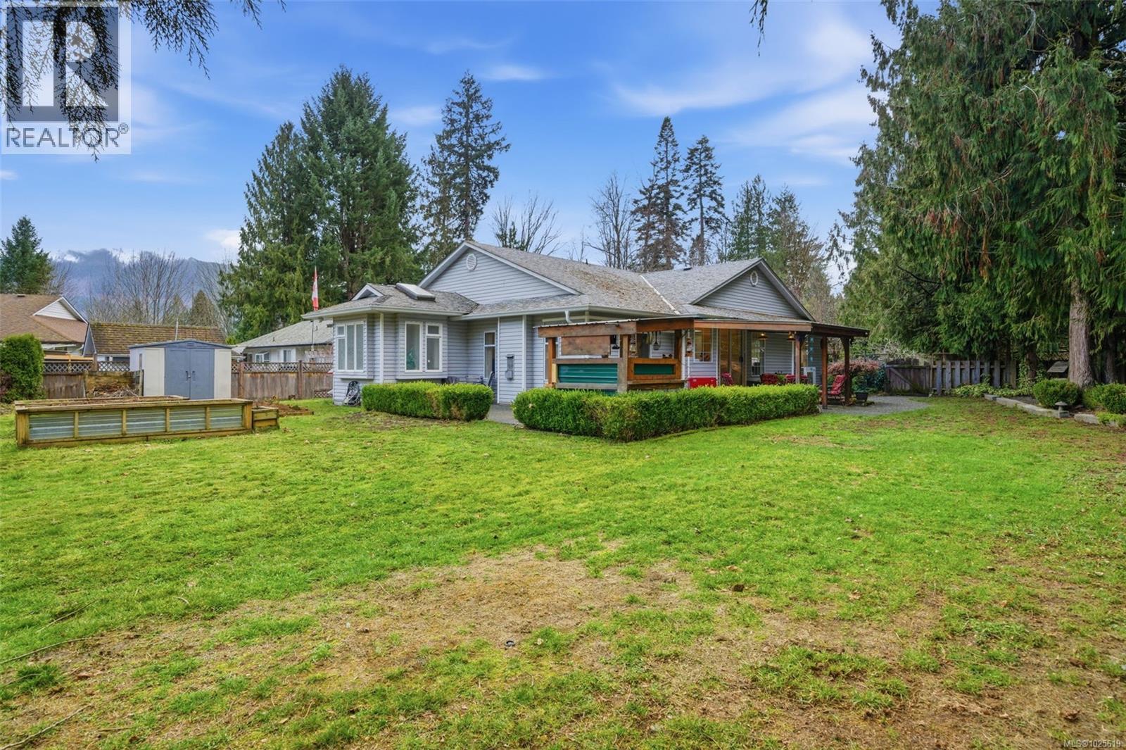 203 Greendale Rd, Lake Cowichan