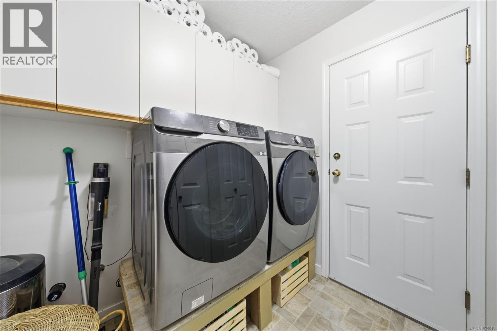 203 Greendale Rd, Lake Cowichan