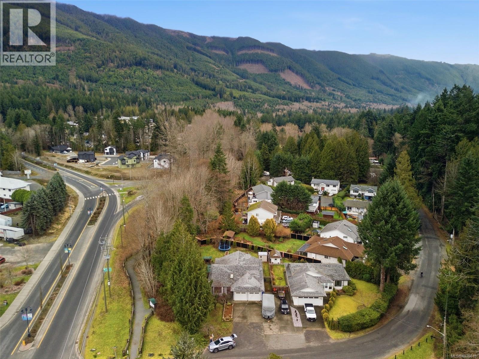203 Greendale Rd, Lake Cowichan