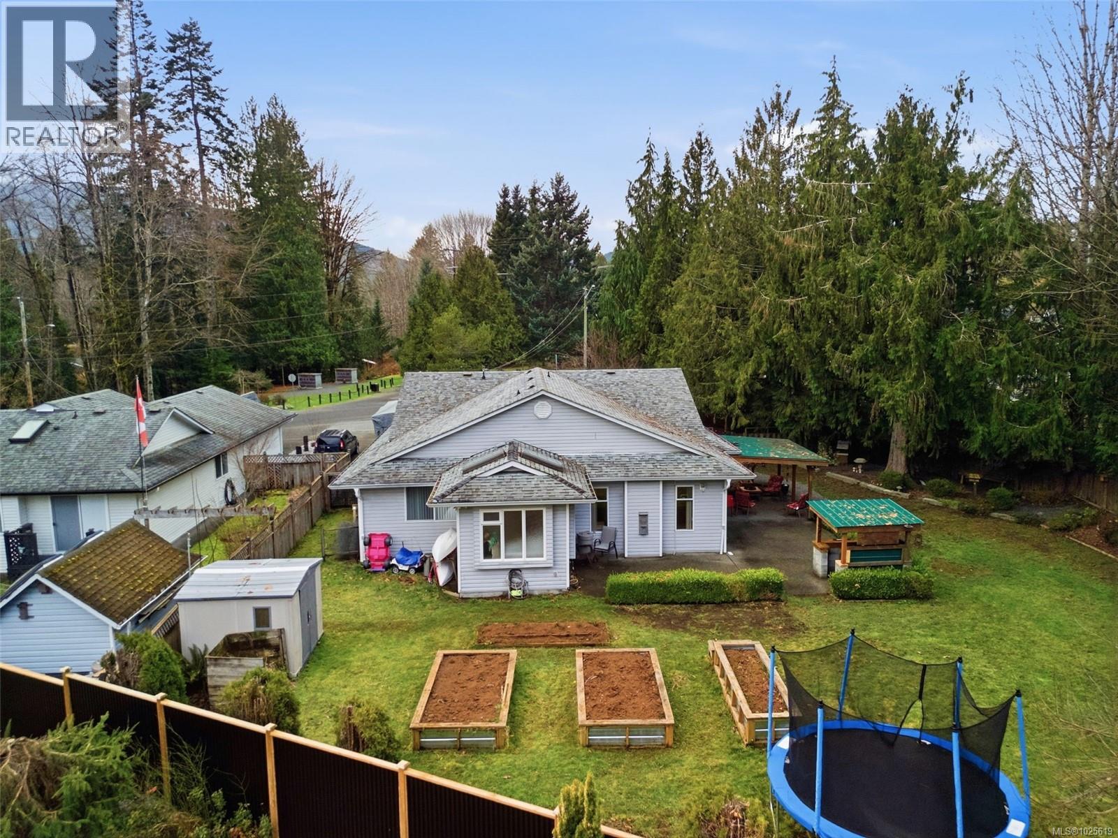 203 Greendale Rd, Lake Cowichan