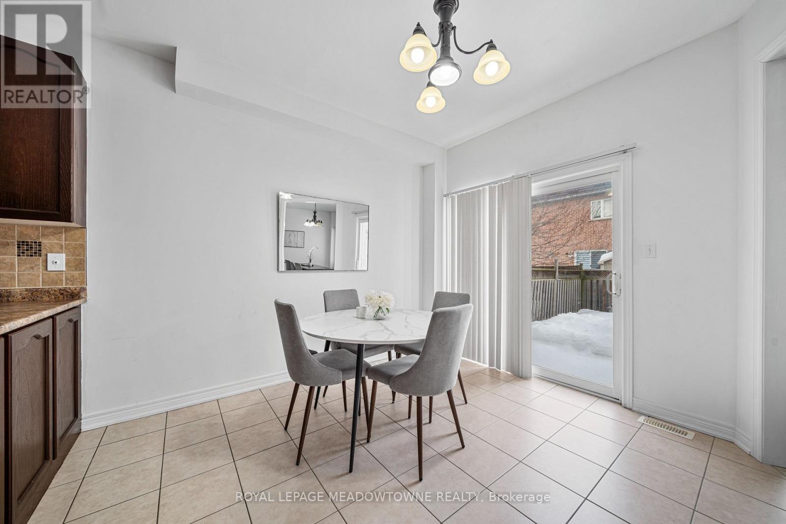 Single Family House for Sale in  NEW HAMPSHIRE COURT Brampton (Westgate) 