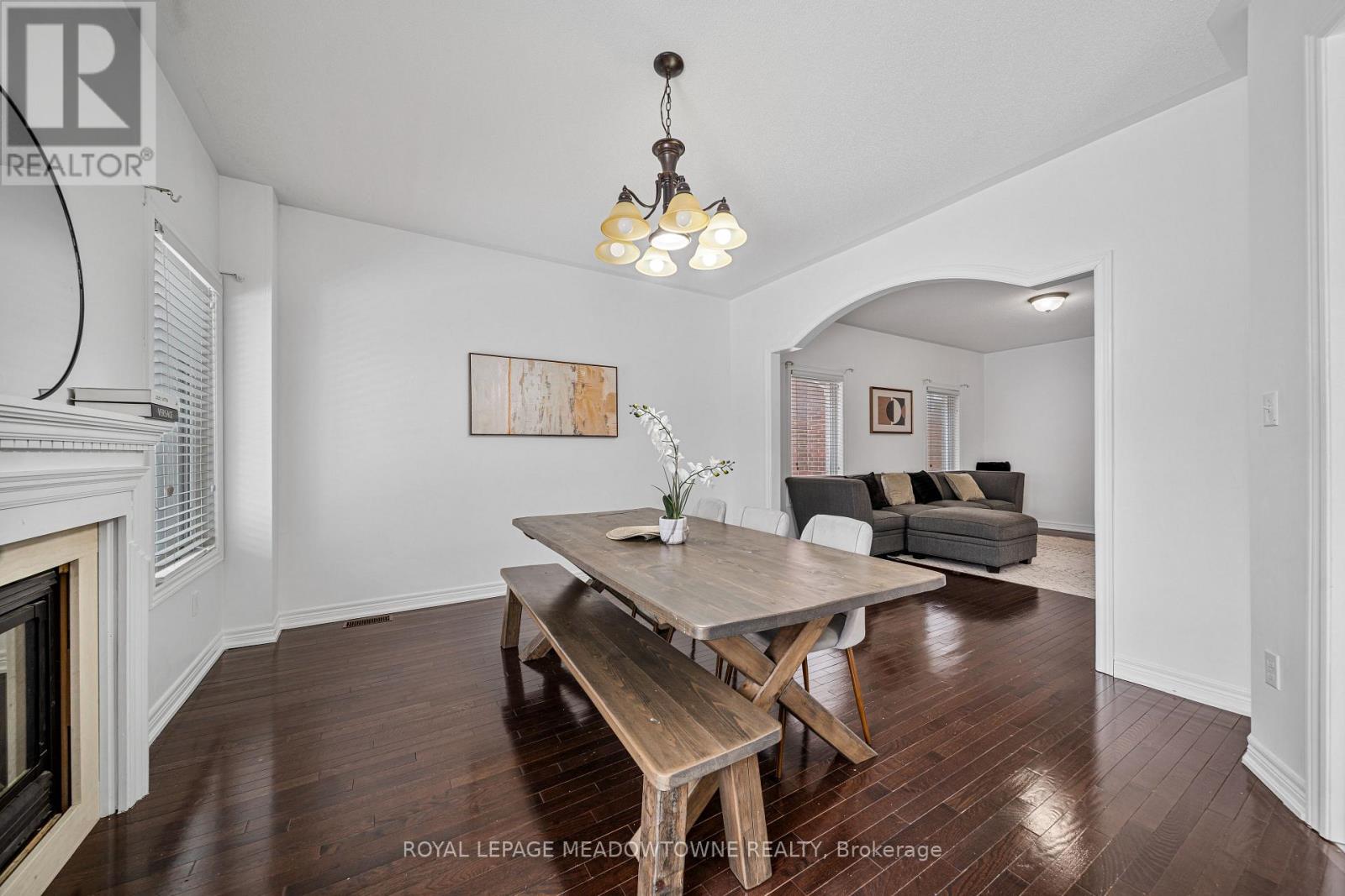 Single Family House for Sale in  NEW HAMPSHIRE COURT Brampton (Westgate) 