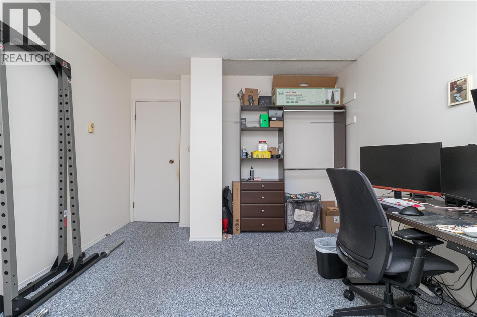 204 710 Lampson St, Esquimalt