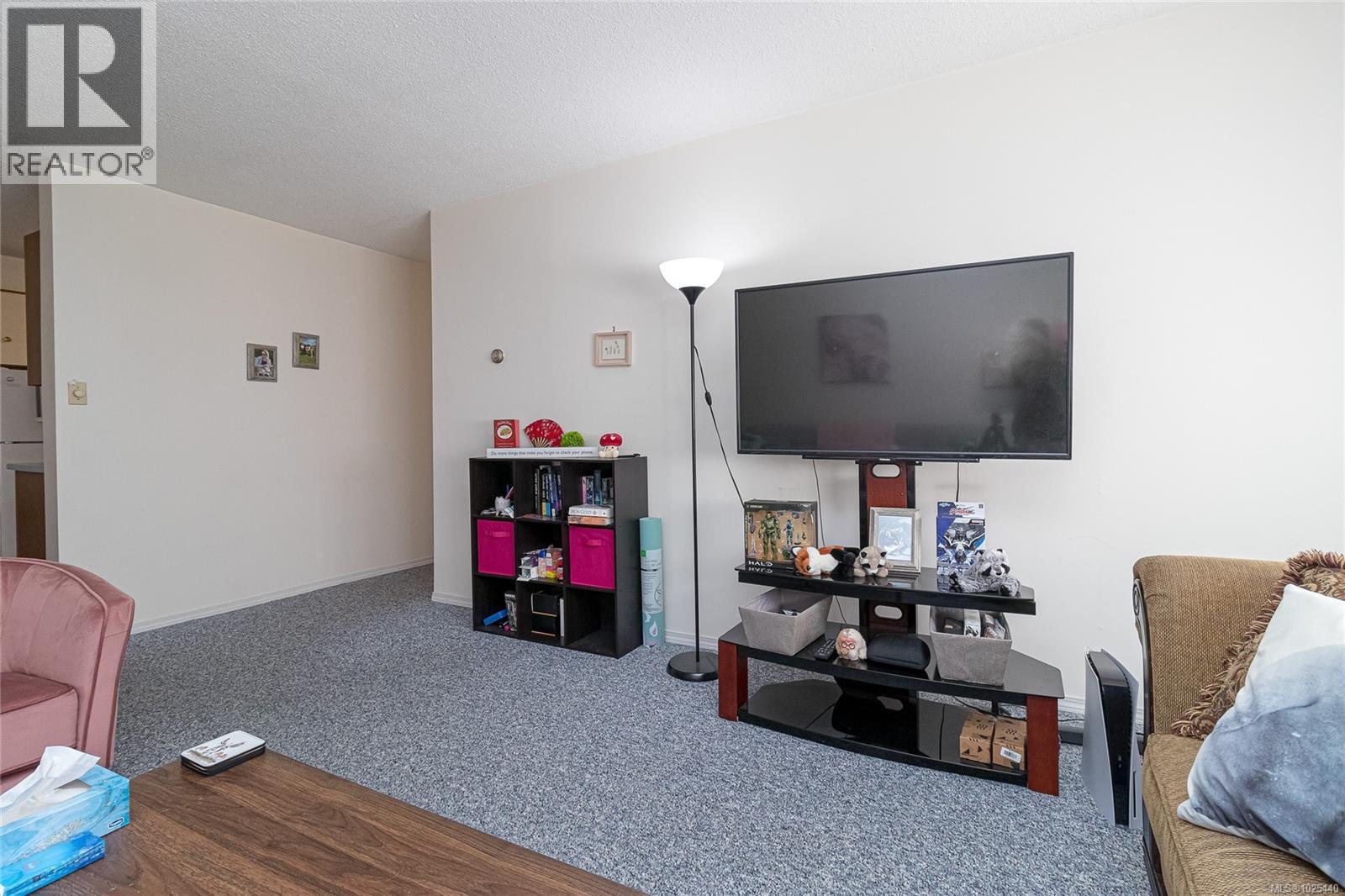 204 710 Lampson St, Esquimalt