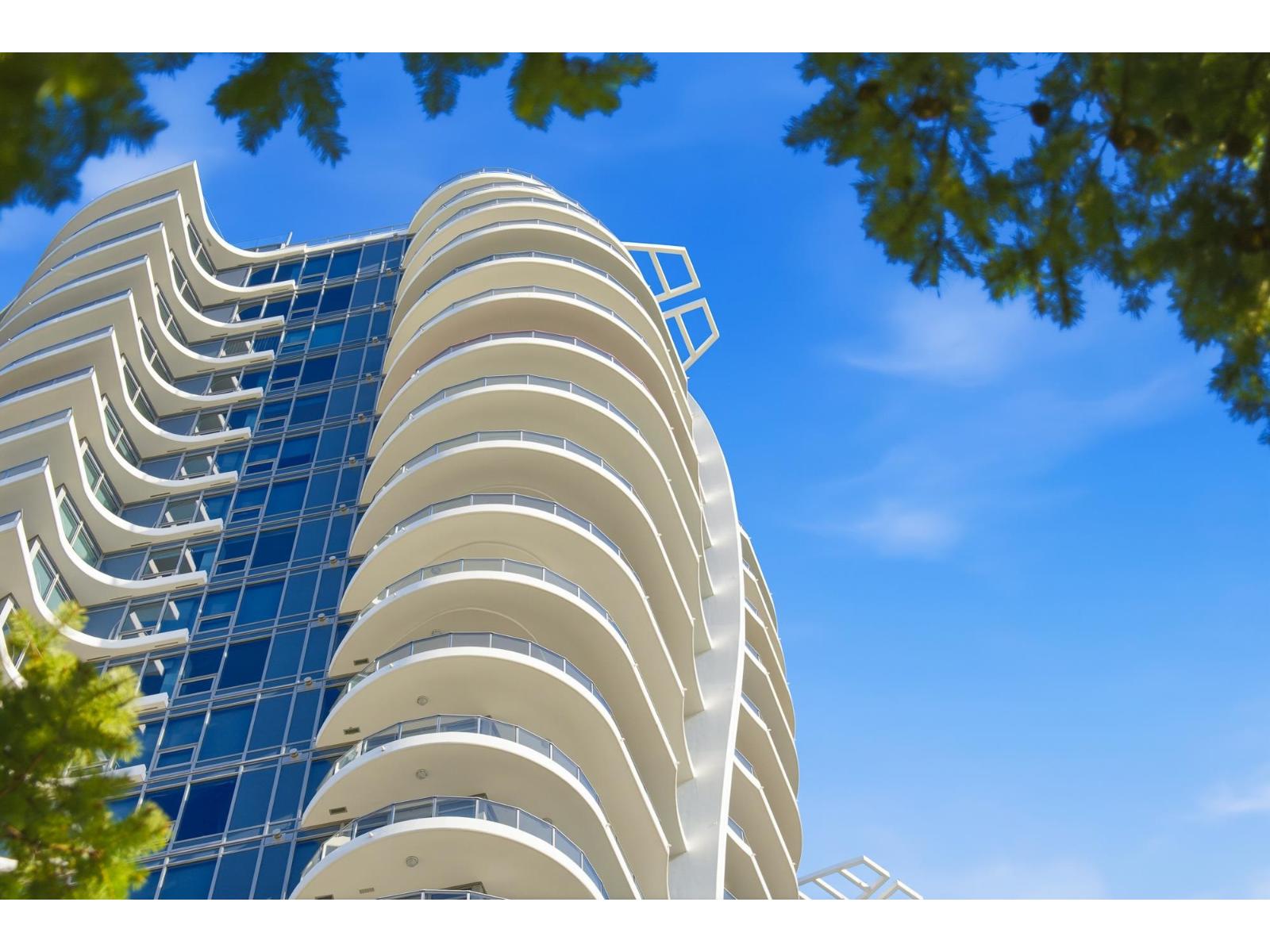 602 1500 MARTIN STREET, White Rock