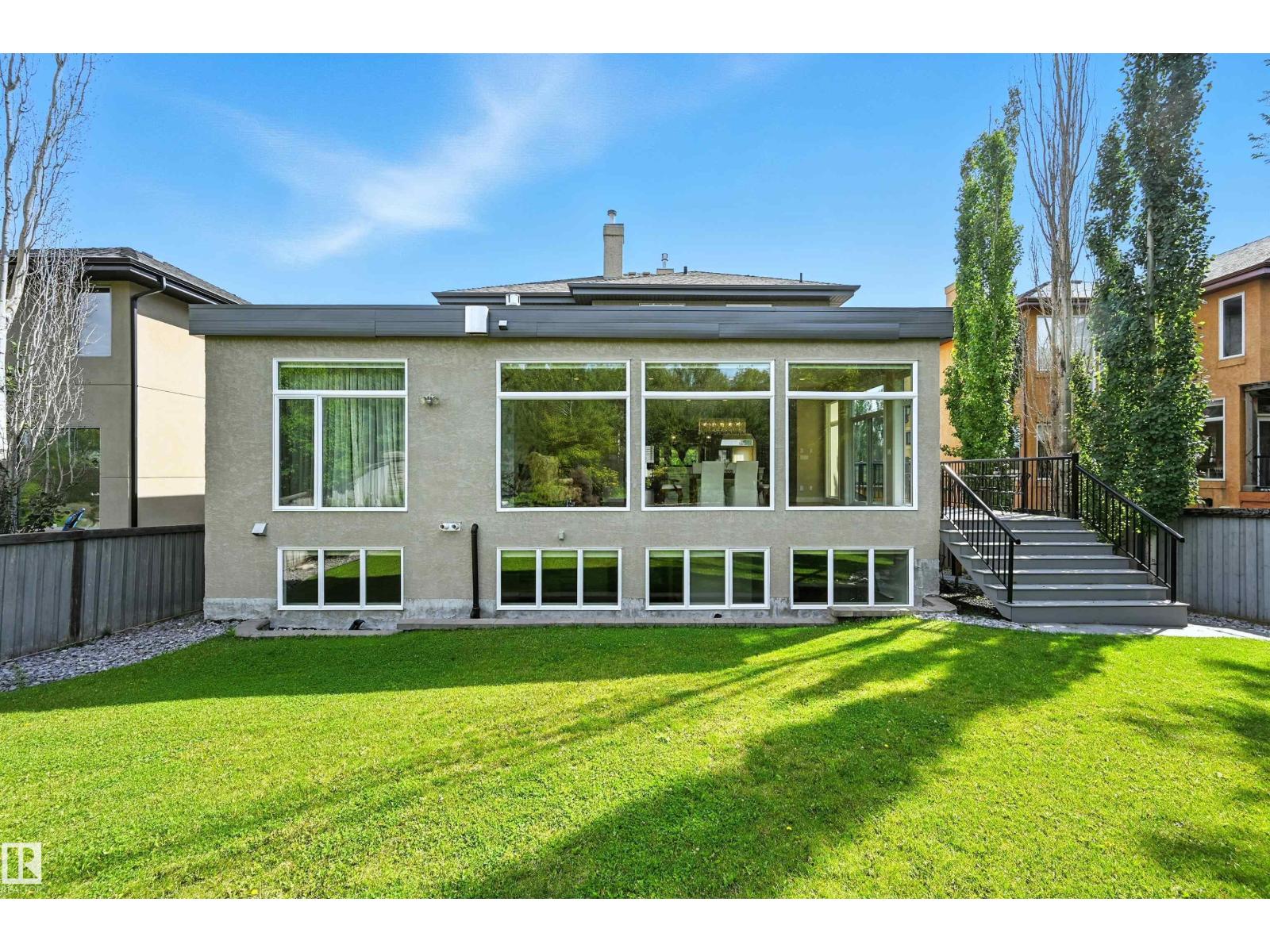 2426 MARTELL CR NW, Edmonton