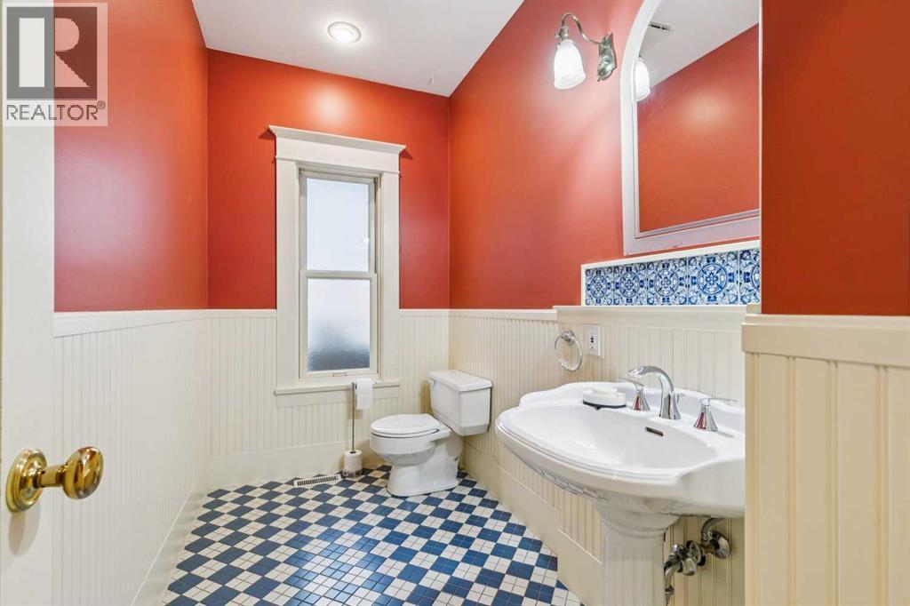 Single Family House for Sale in   Street SW Elbow Park Calgary 