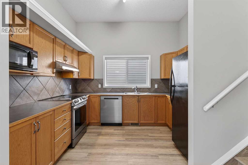 Single Family House 4 Level for Sale in  Saddlebrook Gardens NE Saddle Ridge Calgary 