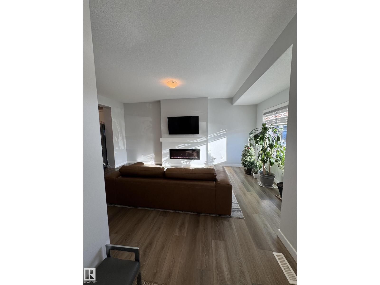 858 NORTHERN HARRIER LN NW, Edmonton